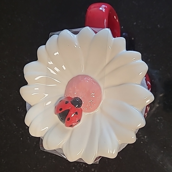 🐞Rae Dunn Love Bug Mug - Picture 2 of 4